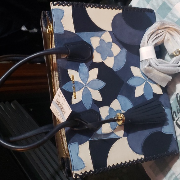 Designer handbags - Picture 1 of 2